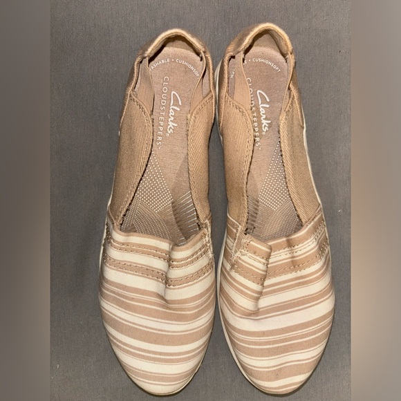 Clark’s women’s flats 5.5 brand new slip on - Picture 5 of 7